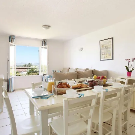 Comfortable With A Dishwasher, At 2 5 Km Apartment *