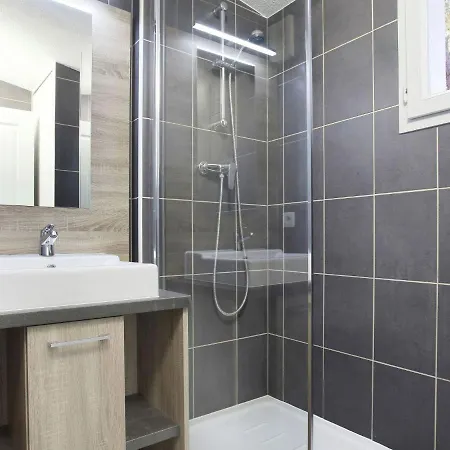 Comfortable With A Dishwasher, At 2 5 Km Apartament
